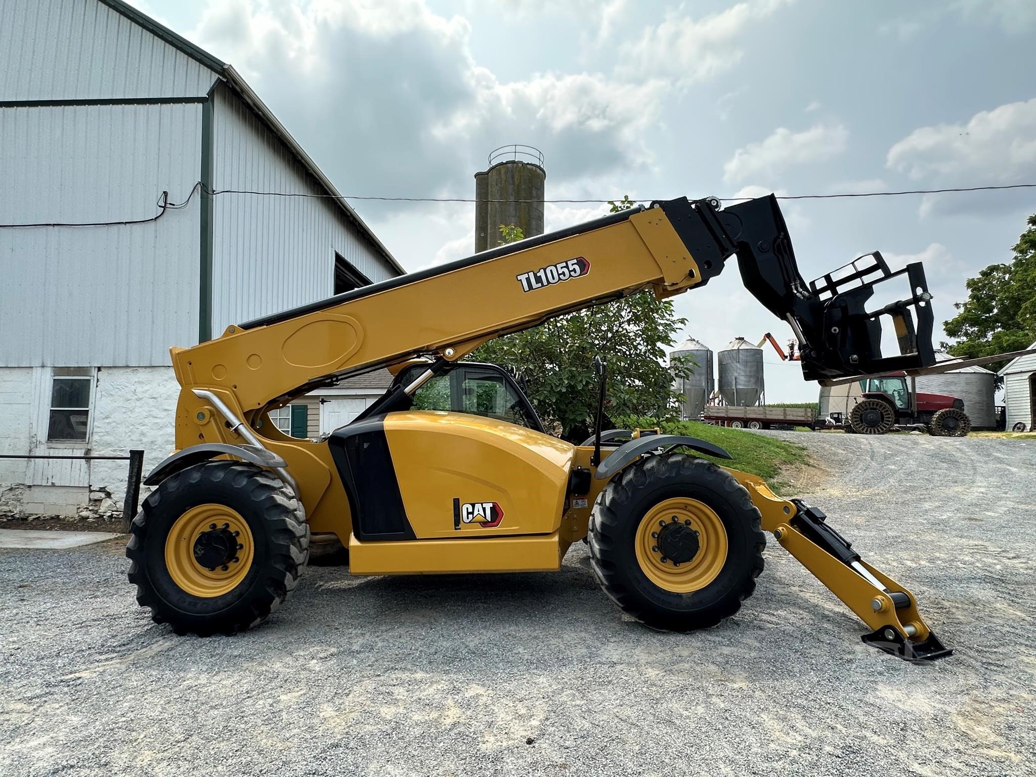2023 Caterpillar TL1055 Telehandler