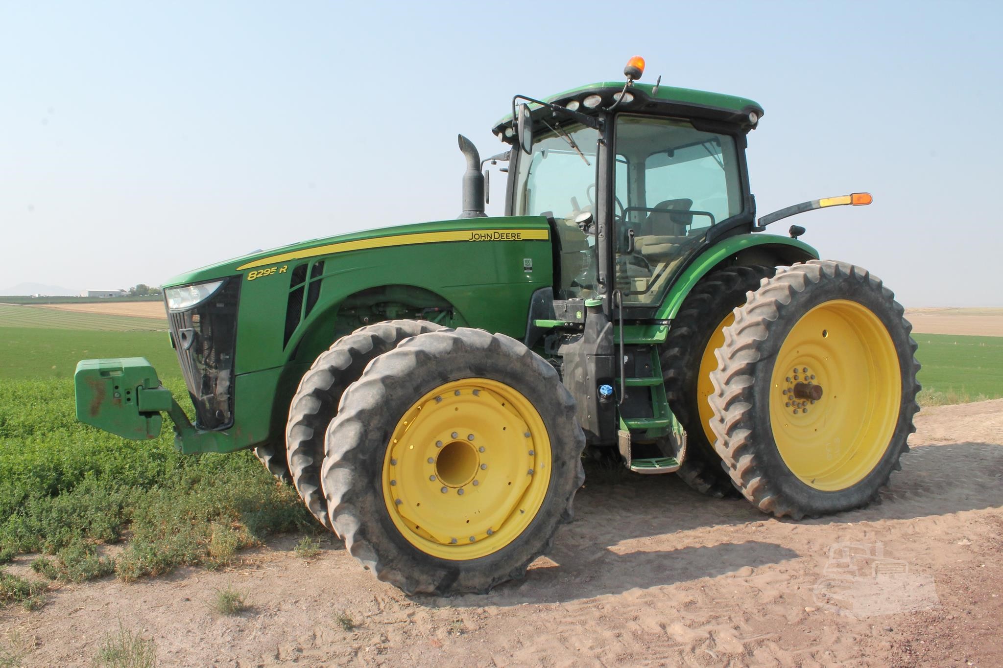 2019 John Deere 8295R Tractor