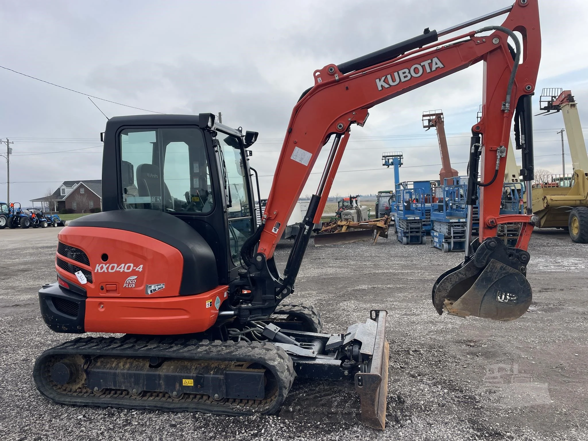 2020 KUBOTA KX040-4