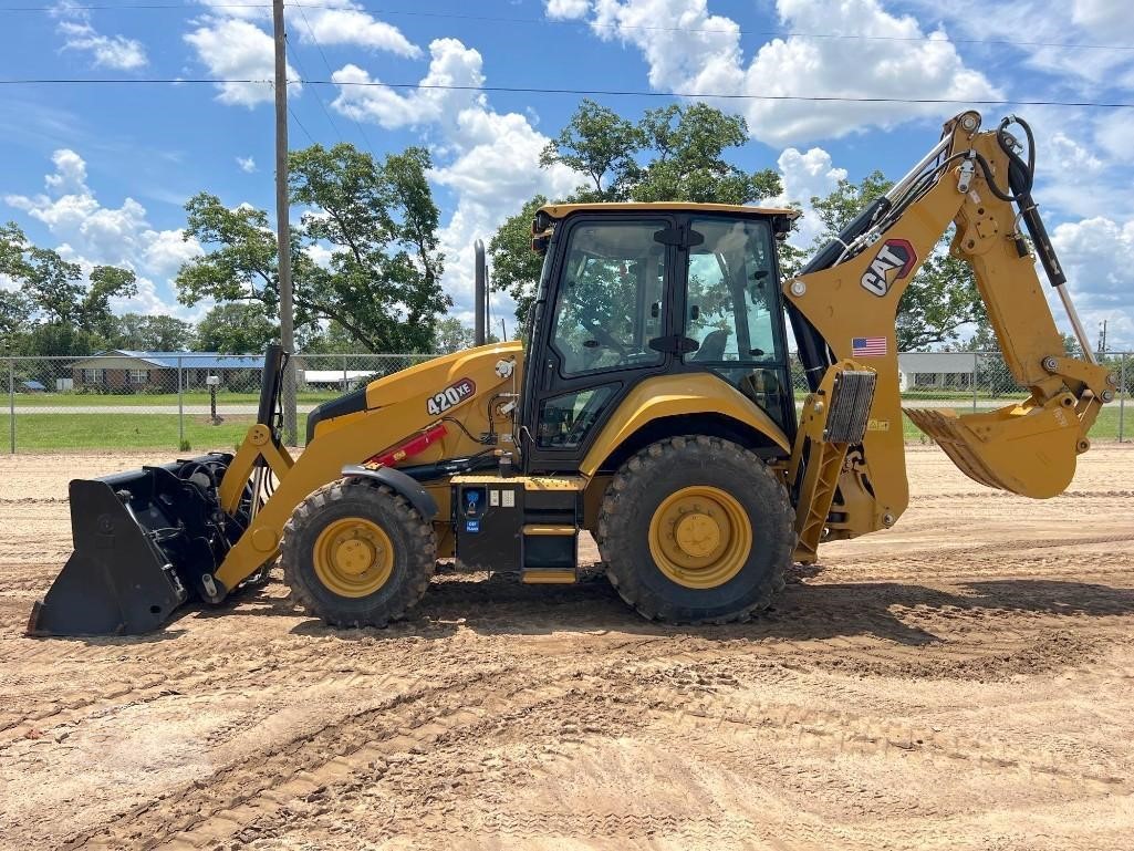2023 Caterpillar 420 XE Backhoe Loader